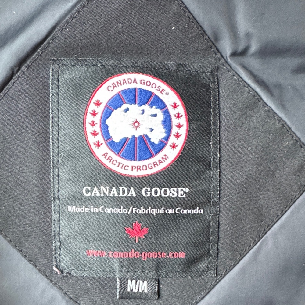 Authentic Women’s Canada Goose Black Arctic Down Parka